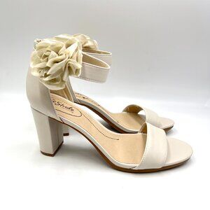 9.5W 9.5 WIDE WIDTH Lifestride Adore Me Cream Bone‎ Ivory Dress Sandals Shoes